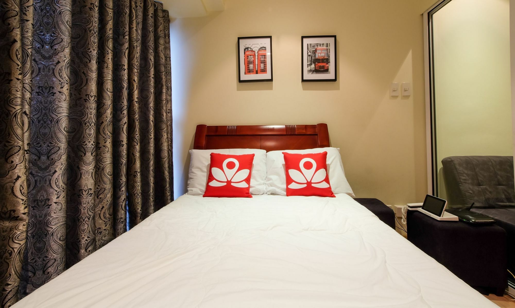 Zen Home Knightsbridge Residences Makati Макати Экстерьер фото