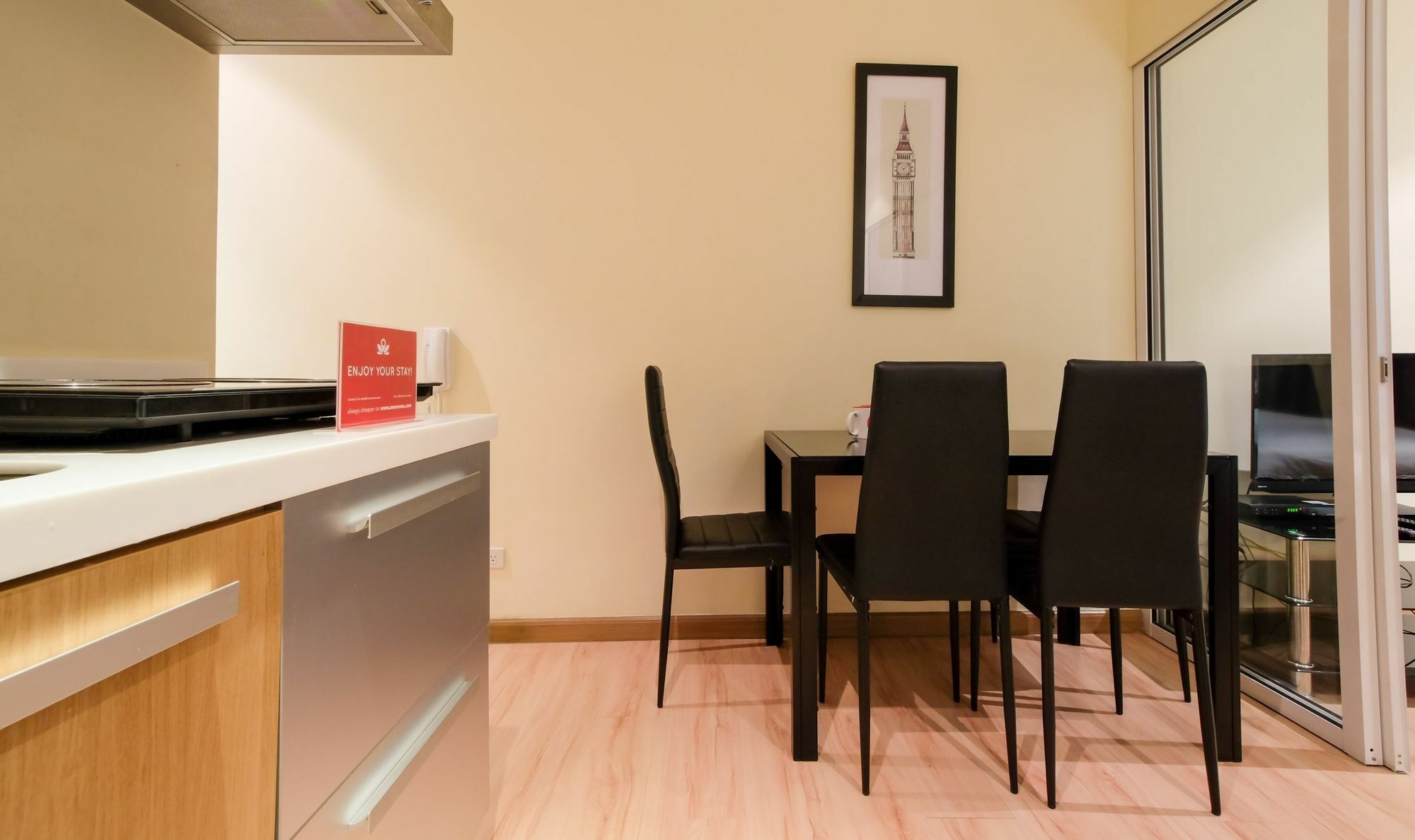 Zen Home Knightsbridge Residences Makati Макати Экстерьер фото